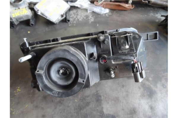 Recambio de faro delantero izquierdo para nissan primera berl./ traveller (p10/w10) 2.0 referencia OEM IAM B606070J10  
