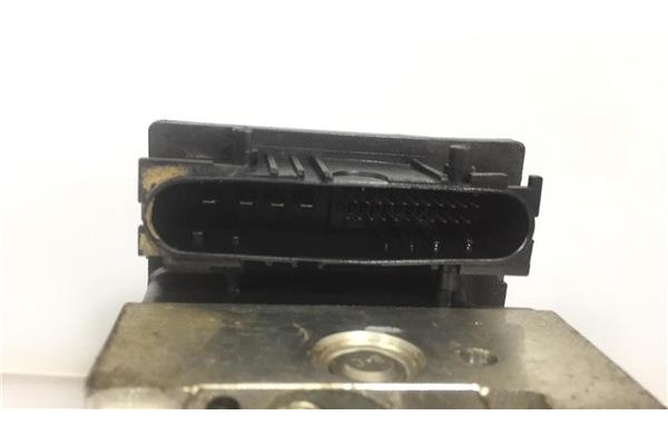 Recambio de nucleo abs para renault clio ii (xbo) 1.5d dci 80cv referencia OEM IAM 8200229137 0265231333 