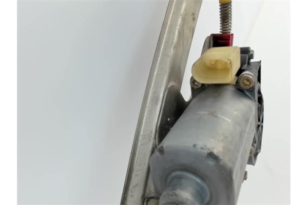 Recambio de mecanismo elevalunas delantero derecho para bmw serie 3 berlina (e46) 2.0 320i referencia OEM IAM 51337020660 207012