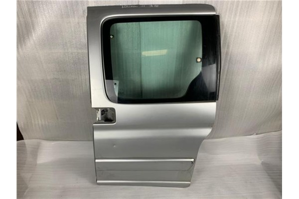 Recambio de puerta lat. corredera izquierda para peugeot partner (s2)(2002) referencia OEM IAM   