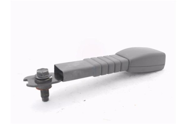 Recambio de anclaje cinturon delantero derecho para kia rio (jb) 1.4 16v referencia OEM IAM 888401G200XI  