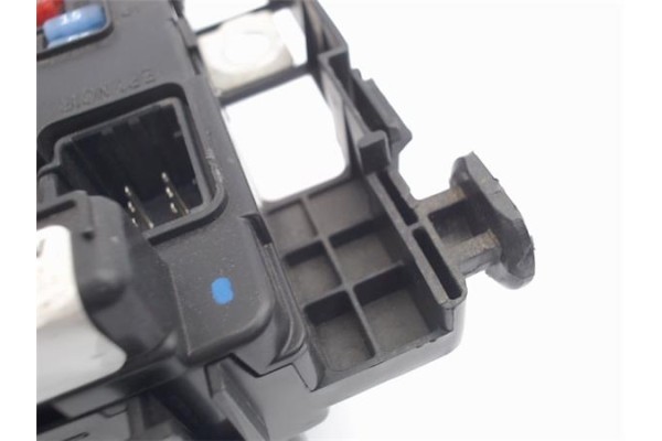 Recambio de caja fusibles/rele para citroen c3 1.4 i referencia OEM IAM 9643498880-00  