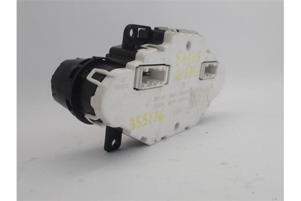 Recambio de mandos climatizador para ford fiesta vi 1.25 referencia OEM IAM 8A6T18C612 8A6918C612 