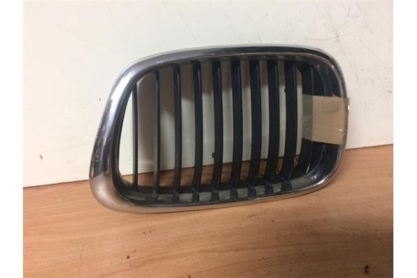 Recambio de rejilla capo para bmw serie 5 touring (e39) 2.2 520i referencia OEM IAM   