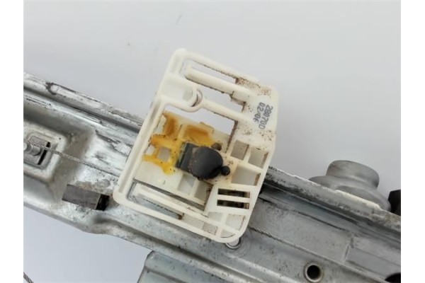 Recambio de mecanismo elevalunas trasero izquierdo para renault megane ii berlina 5p referencia OEM IAM   