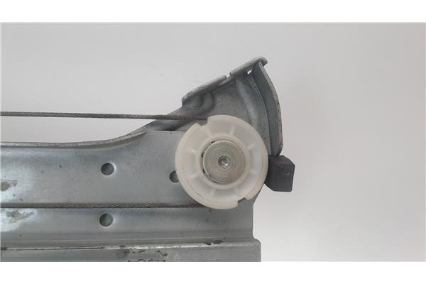 Recambio de mecanismo elevalunas trasero izquierdo para citroen c4 berlina referencia OEM IAM 130822239  