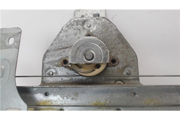 Recambio de mecanismo elevalunas trasero izquierdo para citroen c4 berlina referencia OEM IAM 130822239  
