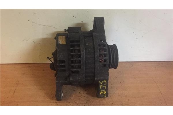 Recambio de alternador para nissan serena (c23m) 1.6 lx referencia OEM IAM 231000C000 LR180735 231000C001 , NISSAN
