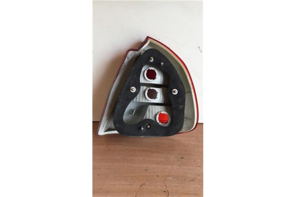 Recambio de piloto trasero izquierdo para mitsubishi carisma berlina 5 (da0) 1.6 1600 classic referencia OEM IAM 265466L 151085 