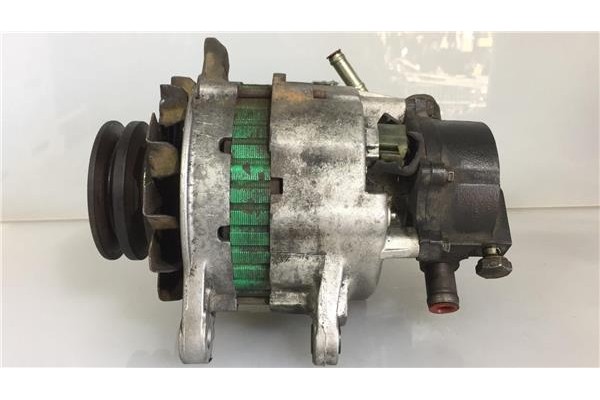 Recambio de alternador para hyundai h100 furgón 2.5 d referencia OEM IAM 3730042620  
