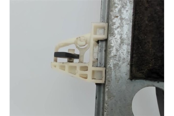 Recambio de mecanismo elevalunas delantero derecho para renault megane ii berlina 3p referencia OEM IAM   