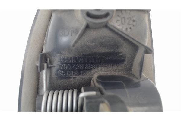 Recambio de manilla int. puerta trasero derecha para renault clio ii fase i (b/cb0) 1.2 16v (b/cb05) referencia OEM IAM 82000959 Recambio de manilla int. puerta trasero derecha para renault clio ii fase i (b/cb0) 1.2 16v (b/cb05) referencia OEM IAM 82000959