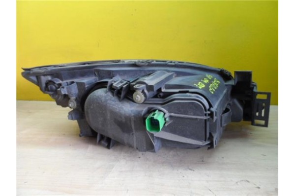 Recambio de faro delantero izquierdo para ford mondeo iii (b5y) 2.0 tdci referencia OEM IAM 0301174201  