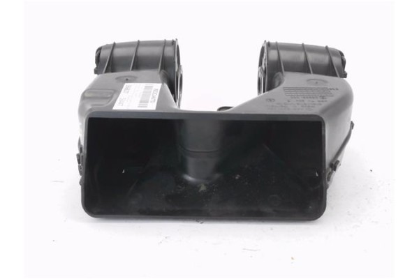 Recambio de rejilla entrada de aire para smart fortwo coupe 0.8 fortwo coupe cdi (33kw) (451.300) referencia OEM IAM A4518300254
