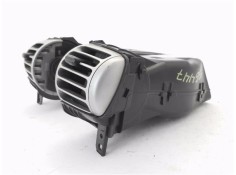 Recambio de rejilla entrada de aire para smart fortwo coupe 0.8 fortwo coupe cdi (33kw) (451.300) referencia OEM IAM A4518300254