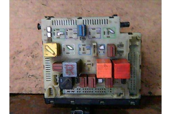 Recambio de caja fusibles/rele para ford escort vii (gal, aal, abl) 1.8 td referencia OEM IAM OJ45670  