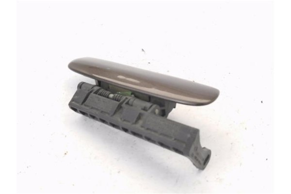 Recambio de maneta exterior delantero derecha para citroen xsara picasso 2.0 hdi referencia OEM IAM 3265130004 9633343177 