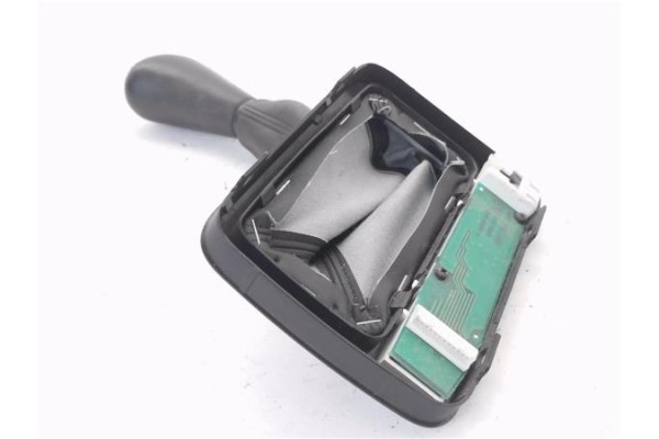 Recambio de pomo palanca cambio para toyota land cruiser (j12) 3.0 d-4d (kdj120) referencia OEM IAM 6880050660 6880010660 