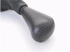 Recambio de pomo palanca cambio para toyota land cruiser (j12) 3.0 d-4d (kdj120) referencia OEM IAM 6880050660 6880010660 