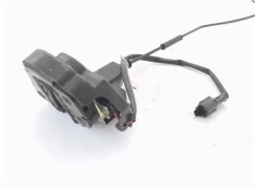 Recambio de cierre electromagnetico trasero derecho para kia carnival 2.9 crdi referencia OEM IAM 0K53A72380B  