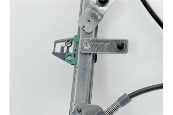 Recambio de mecanismo elevalunas delantero derecho para renault megane ii berlina 3p referencia OEM IAM   