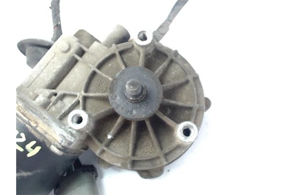 Recambio de motor limpiaparabrisas delantero para chrysler voyager gs 3.8 le awd referencia OEM IAM 23404097  