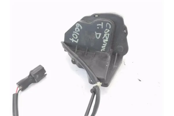 Recambio de cierre electromagnetico trasero derecho para kia carnival 2.9 crdi referencia OEM IAM 0K53A72380B  