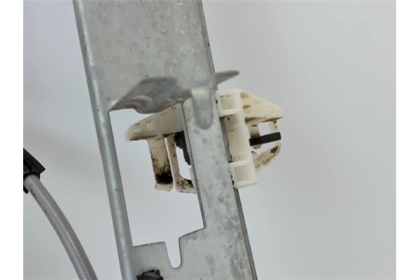 Recambio de mecanismo elevalunas delantero derecho para renault megane ii berlina 3p referencia OEM IAM   