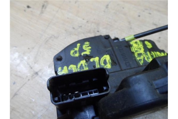 Recambio de cierre electromagnetico delantero derecho para nissan micra (k12e) 1.5 dci referencia OEM IAM 80500AX11A  