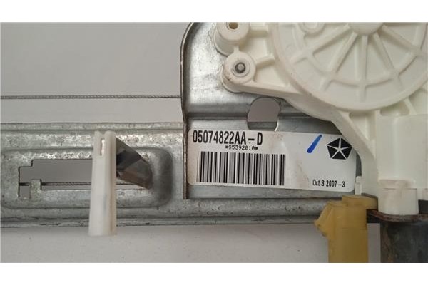 Recambio de elevalunas electrico trasero derecho para jeep compass (mk) 2.0 sport referencia OEM IAM 68002888AA 05074822AAD 