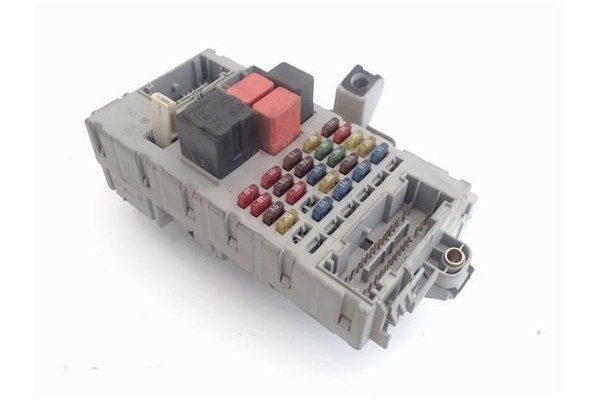 Recambio de caja fusibles/rele para fiat i doblo (119) 1.9 jtd (223axe1a) referencia OEM IAM 46817785NPL 46535725 