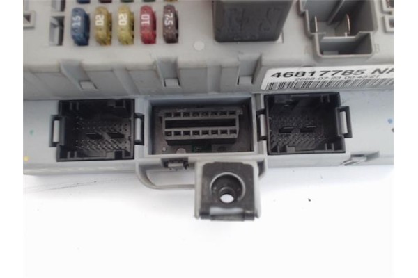 Recambio de caja fusibles/rele para fiat i doblo (119) 1.9 jtd (223axe1a) referencia OEM IAM 46817785NPL 46535725 