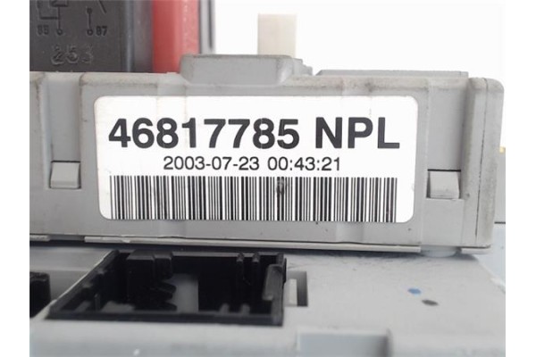 Recambio de caja fusibles/rele para fiat i doblo (119) 1.9 jtd (223axe1a) referencia OEM IAM 46817785NPL 46535725 