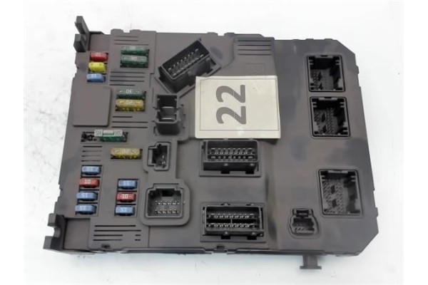 Recambio de caja fusibles/rele para peugeot 407 2.0 premium referencia OEM IAM 9655708380  