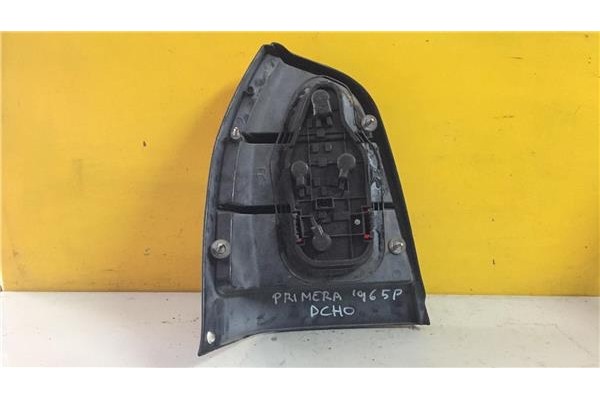 Recambio de piloto trasero derecho para nissan primera berlina (p11) 1.6 gx referencia OEM IAM E1171028  