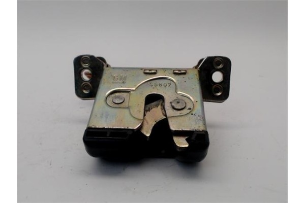 Recambio de cerradura porton para opel corsa b 1.7 d referencia OEM IAM 5134081  