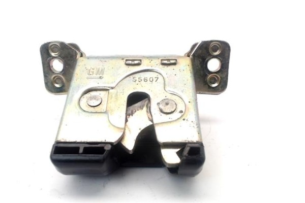 Recambio de cerradura porton para opel corsa b 1.7 d referencia OEM IAM 5134081  