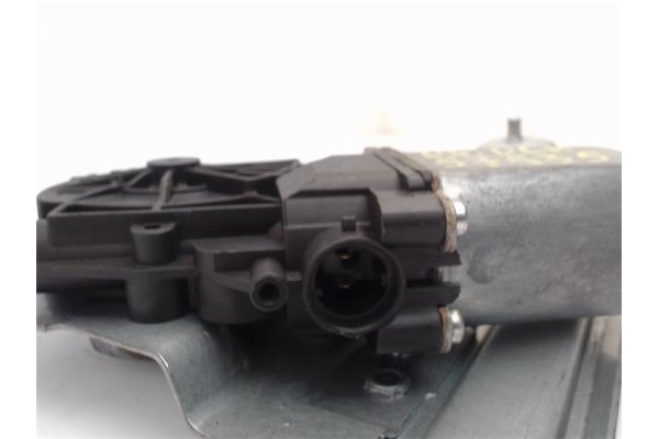 Recambio de mecanismo elevalunas delantero derecho para renault modus i 1.4 (jp01, jp0j) referencia OEM IAM 8200748375 100628 82