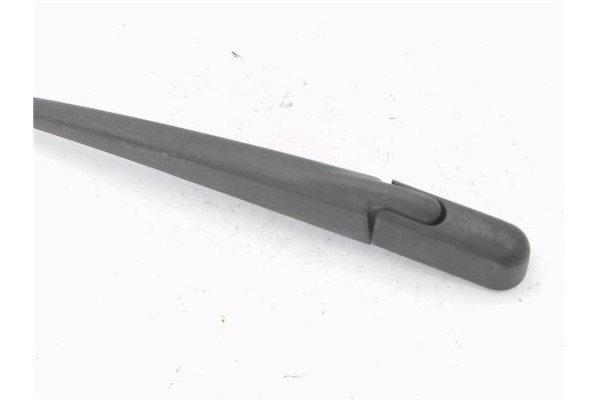 Recambio de brazo limpiaparabrisas trasero para citroen xsara picasso 2.0 hdi referencia OEM IAM 6429Q5  