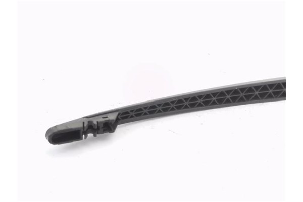 Recambio de brazo limpiaparabrisas trasero para citroen xsara picasso 2.0 hdi referencia OEM IAM 6429Q5  