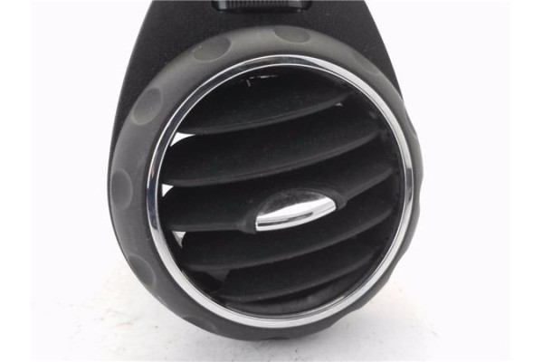 Recambio de rejilla entrada de aire para alfa romeo gt (125) 1.9 jtd referencia OEM IAM 735372957  