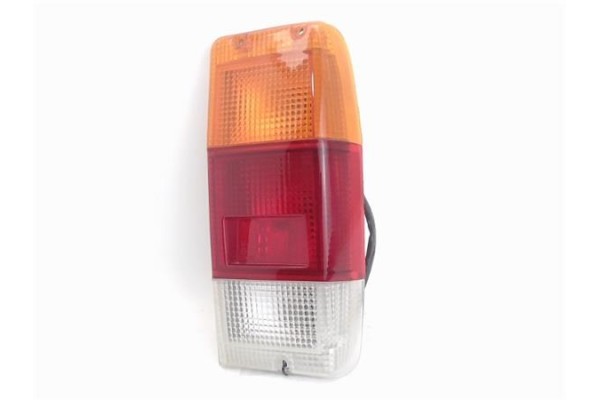 Recambio de piloto trasero derecho para nissan vanette furgón (c22) 2.0 d referencia OEM IAM 2655416C00  