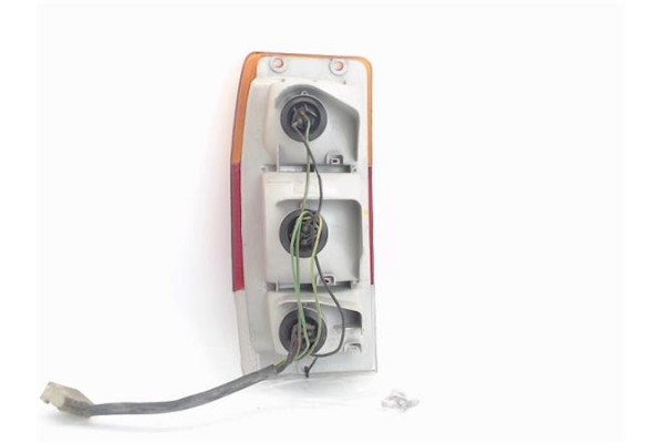 Recambio de piloto trasero derecho para nissan vanette furgón (c22) 2.0 d referencia OEM IAM 2655416C00  