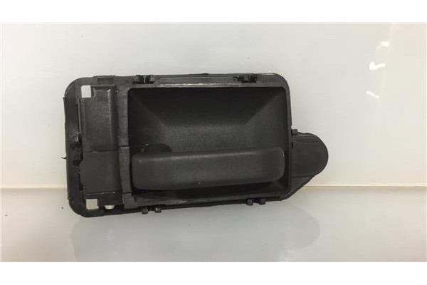 Recambio de manilla int. puerta delantero izquierda para peugeot 106 (s2) 1.4 i referencia OEM IAM 9251957477  