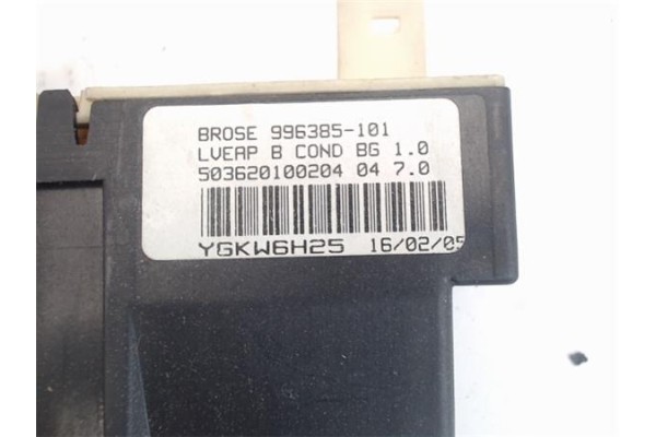 Recambio de motor elevalunas delantero izquierdo para citroen c4 berlina 1.6 hdi referencia OEM IAM 996385101 9221AW 
