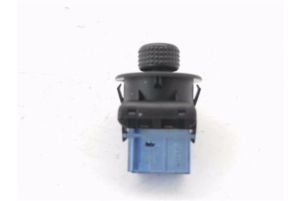 Recambio de mando retrovisor electrico para citroen xsara picasso 1.6 hdi referencia OEM IAM 185526  