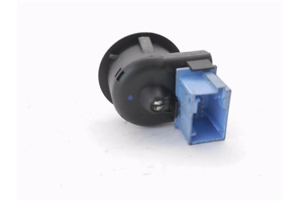Recambio de mando retrovisor electrico para citroen xsara picasso 1.6 hdi referencia OEM IAM 185526  