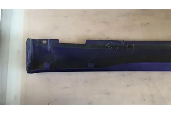 Recambio de spoiler talonera lat. derecha para honda hr-v (gh) 1.6 16v referencia OEM IAM 71800S2H920ZJ  