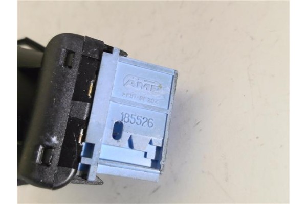 Recambio de mando retrovisor electrico para citroen xsara picasso 1.6 hdi referencia OEM IAM 185526  