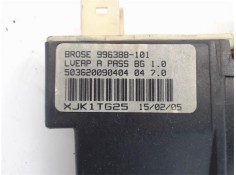 Recambio de motor elevalunas delantero derecho para citroen c4 berlina 1.6 hdi referencia OEM IAM 996388101 9222AV 